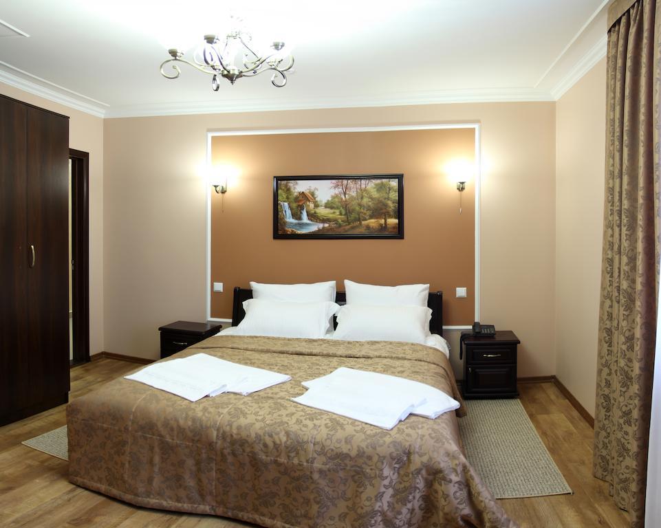 Hotel Sobkoff Khmelʼnytsʼkyy Zimmer foto